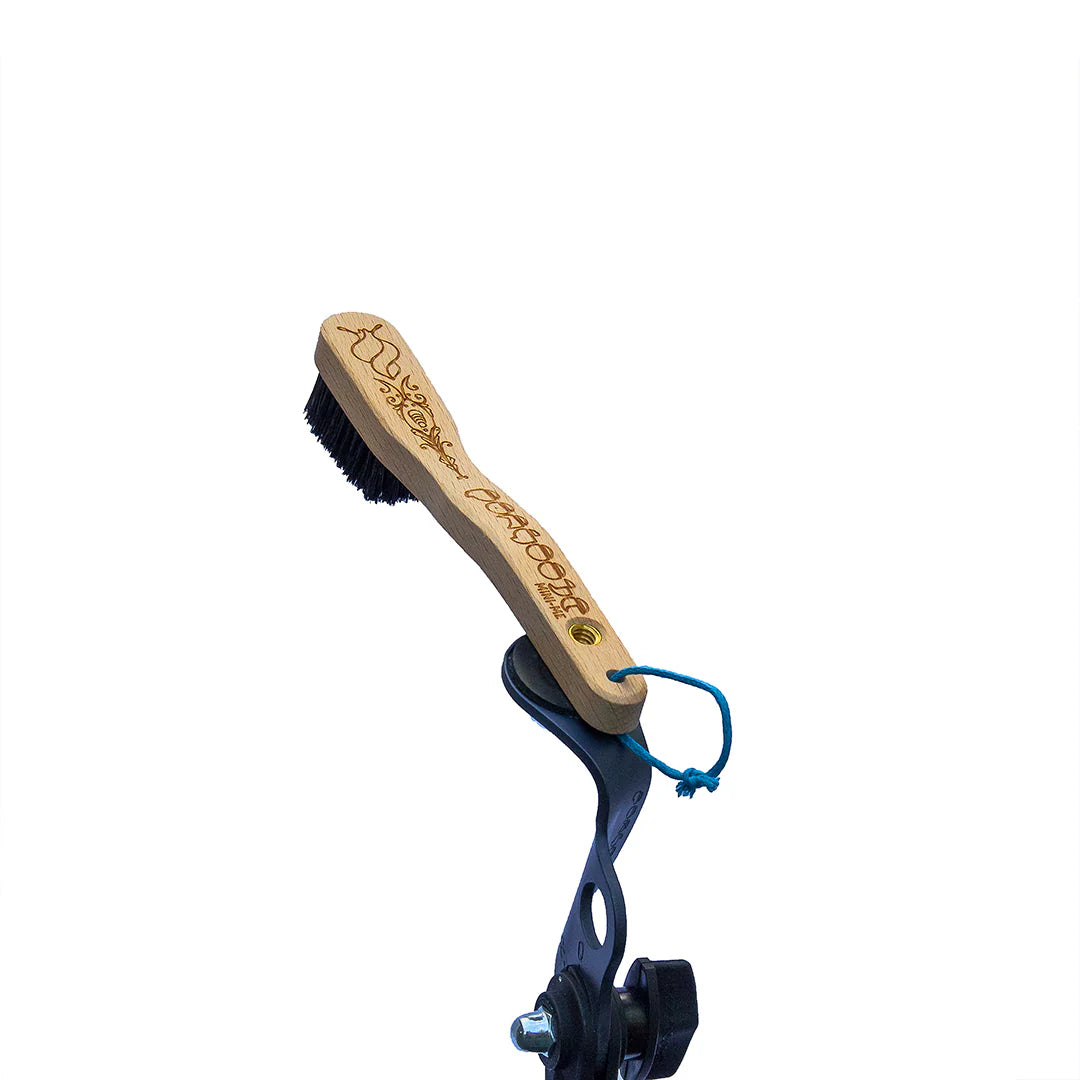 Mini-Me Climbing Brush